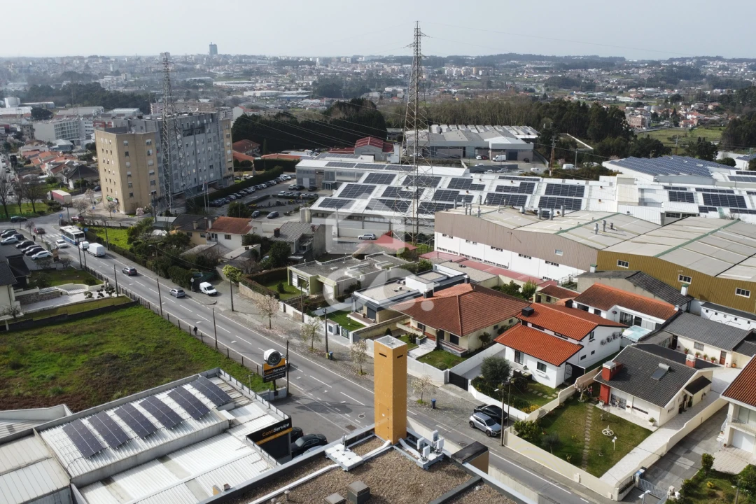 Apartamento T4 para Venda em Nogueira e Silva Escura Foto 11