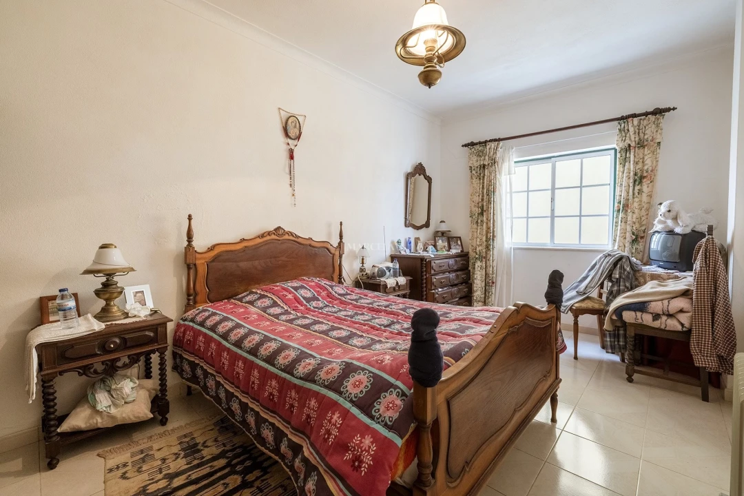 Moradia T4 para Venda em Luz Foto 7