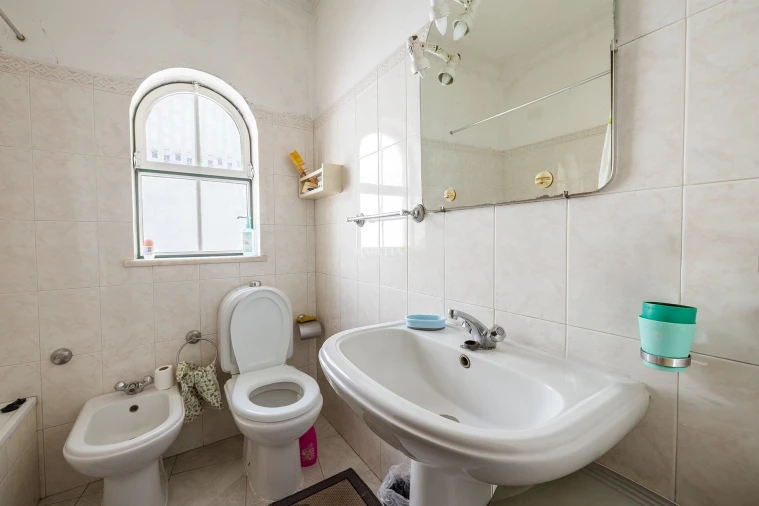 Moradia T4 para Venda em Luz Foto 13