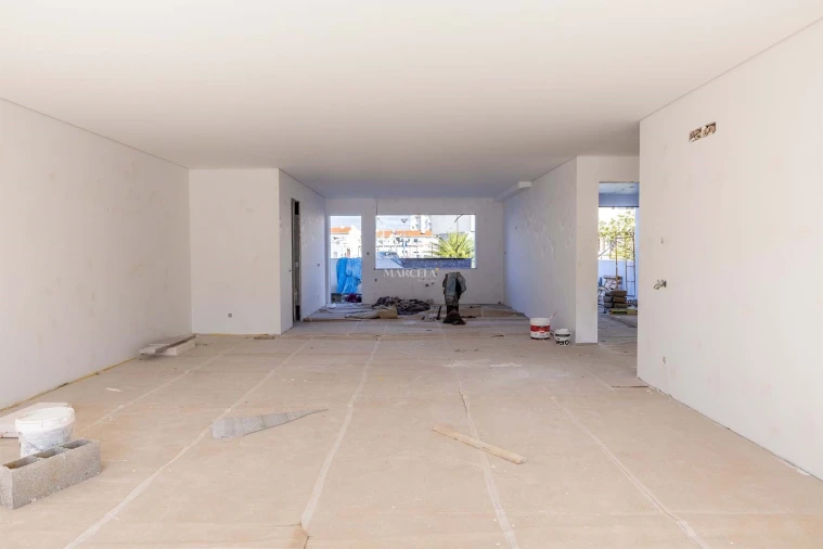 Moradia T4 para Venda em Lagos (São Sebastião e Santa Maria) Foto 3