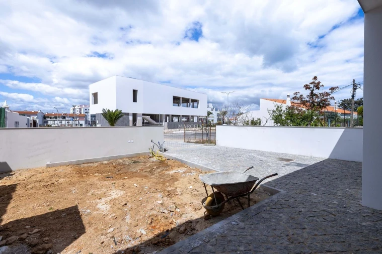 Moradia T4 para Venda em Lagos (São Sebastião e Santa Maria) Foto 7