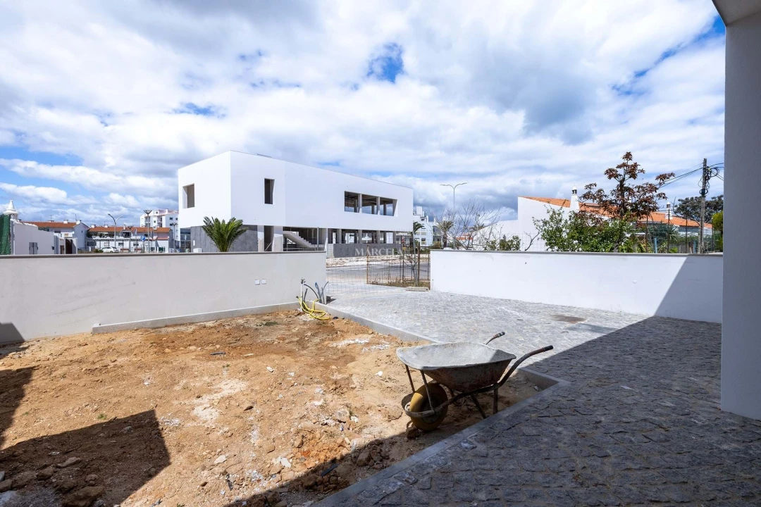 Moradia T4 para Venda em Lagos (São Sebastião e Santa Maria) Foto 7
