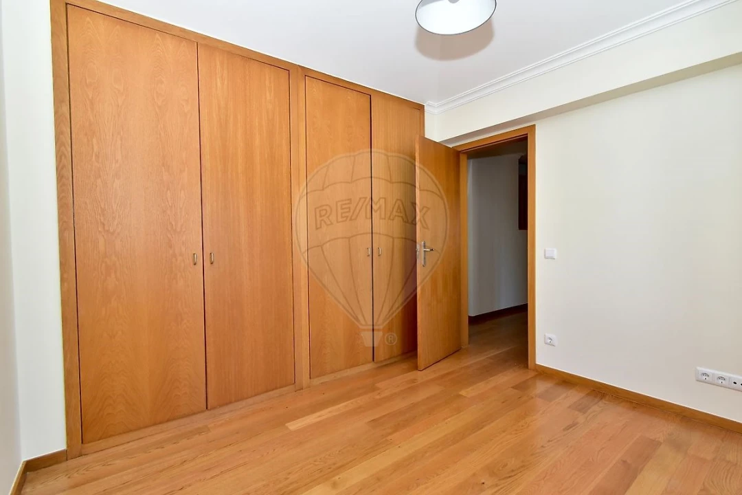 Apartamento T4 para Arrendamento férias em Cascais e Estoril Foto 13