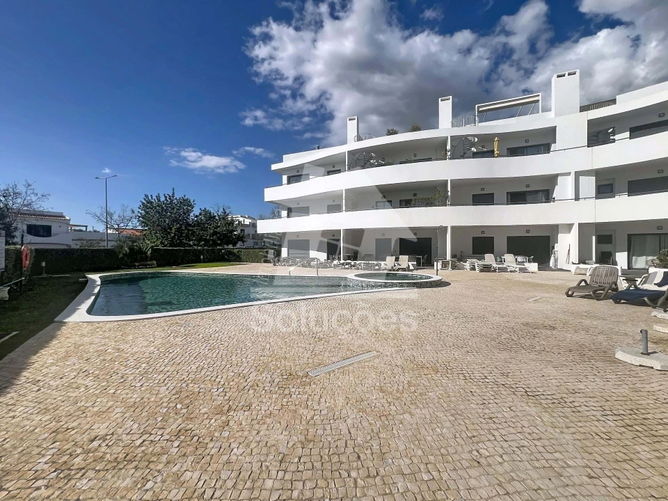 Apartamento T1 para Venda em Alvor Foto 2