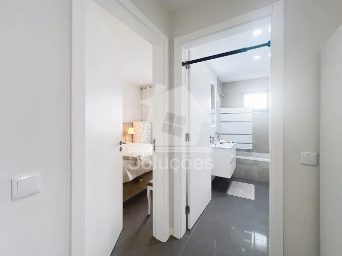 Apartamento T1 para Venda em Alvor Foto 7