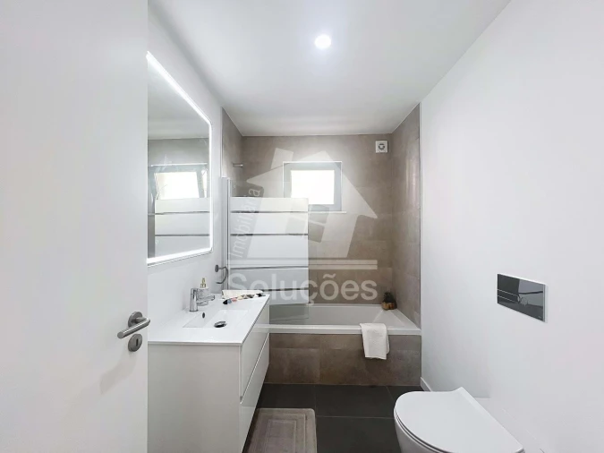 Apartamento T1 para Venda em Alvor Foto 14