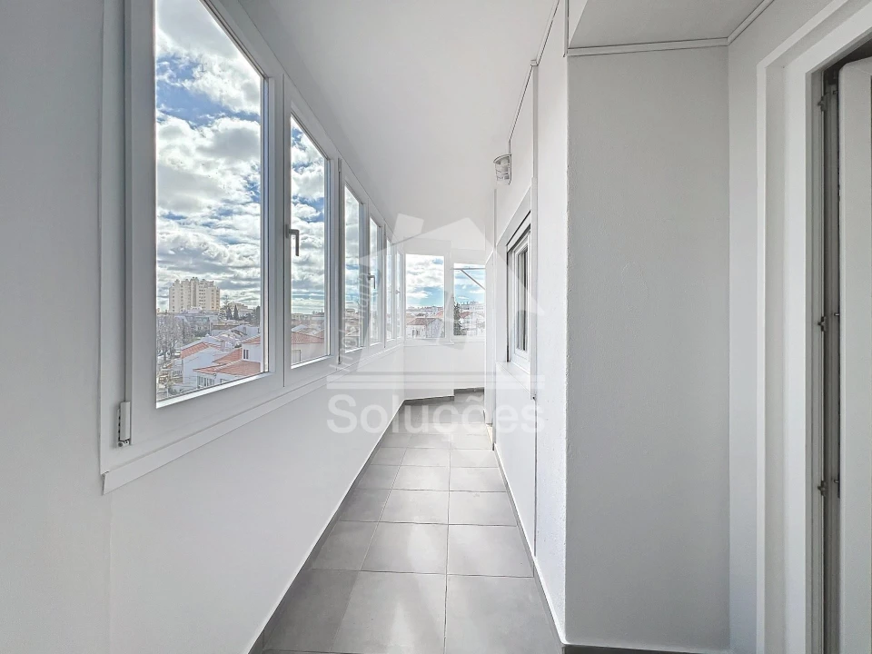 Apartamento T3 para Venda em Portimão Foto 12