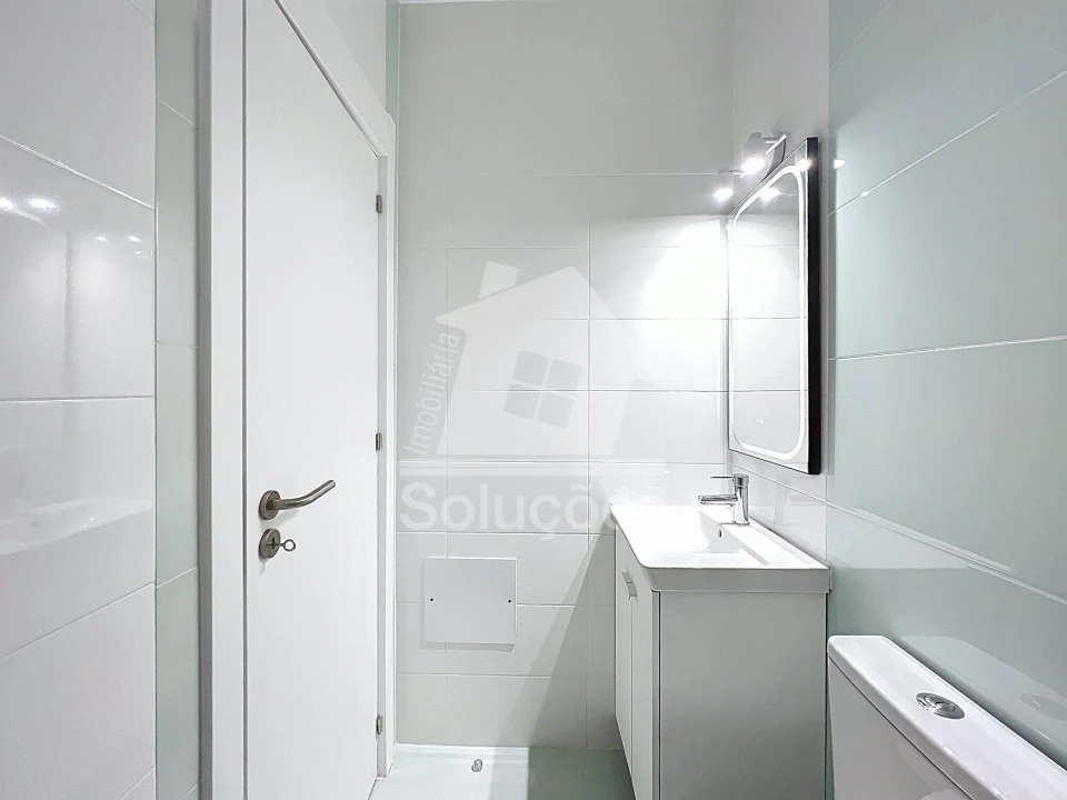 Apartamento T3 para Venda em Portimão Foto 9