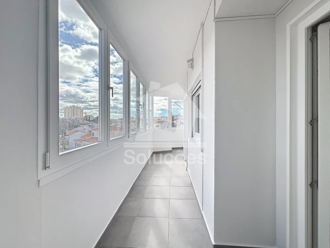 Apartamento T3 para Venda em Portimão Foto 12