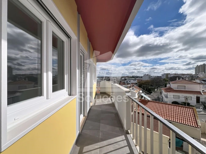 Apartamento T3 para Venda em Portimão Foto 14