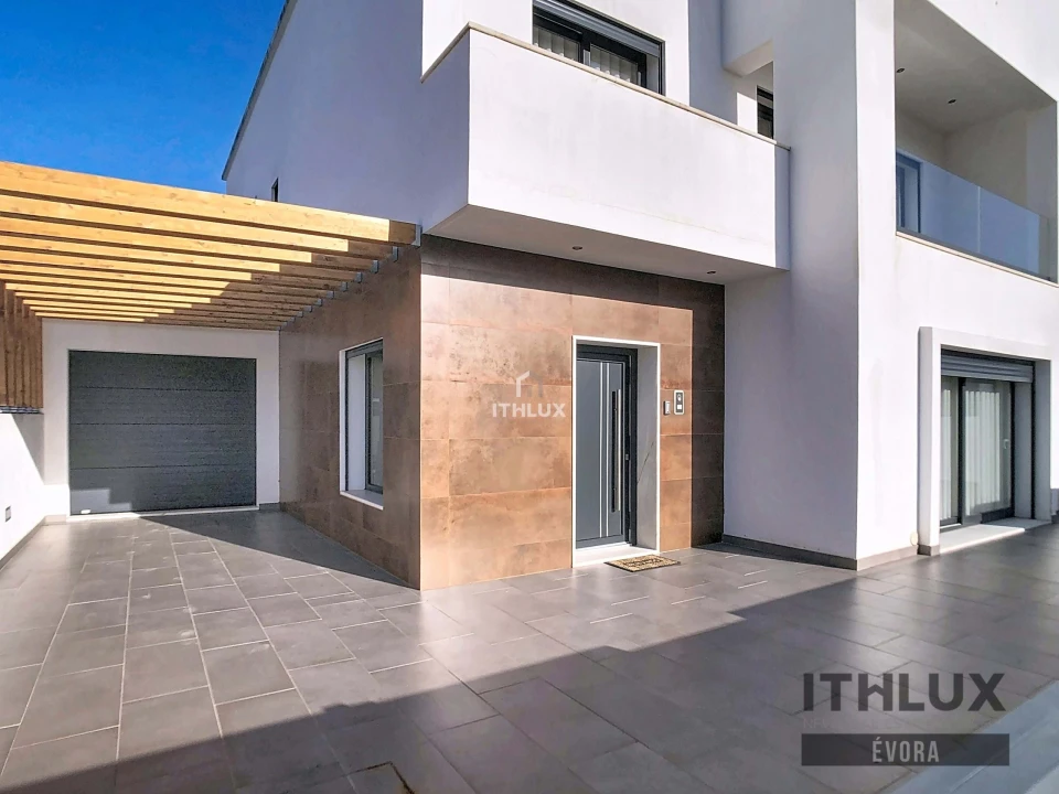 Moradia T3 para Venda em Nossa Senhora da Conceição e São Bartolomeu Foto 3