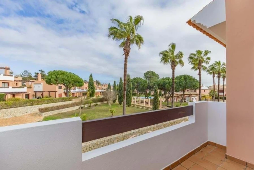 Moradia T3 para Venda em Quarteira Foto 41