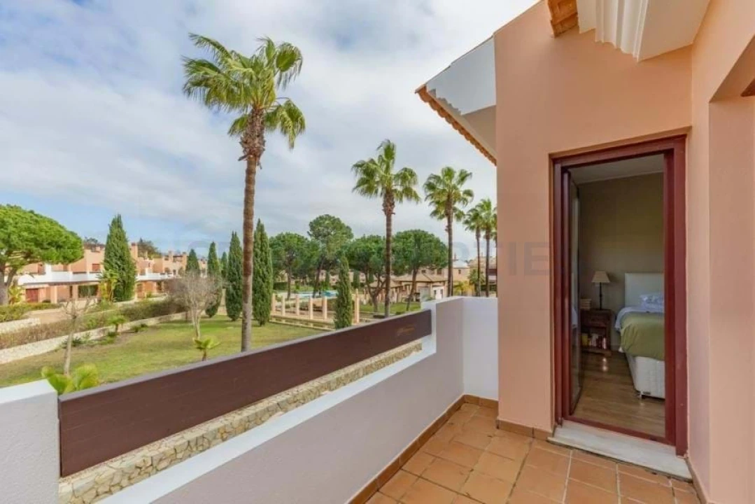 Moradia T3 para Venda em Quarteira Foto 33