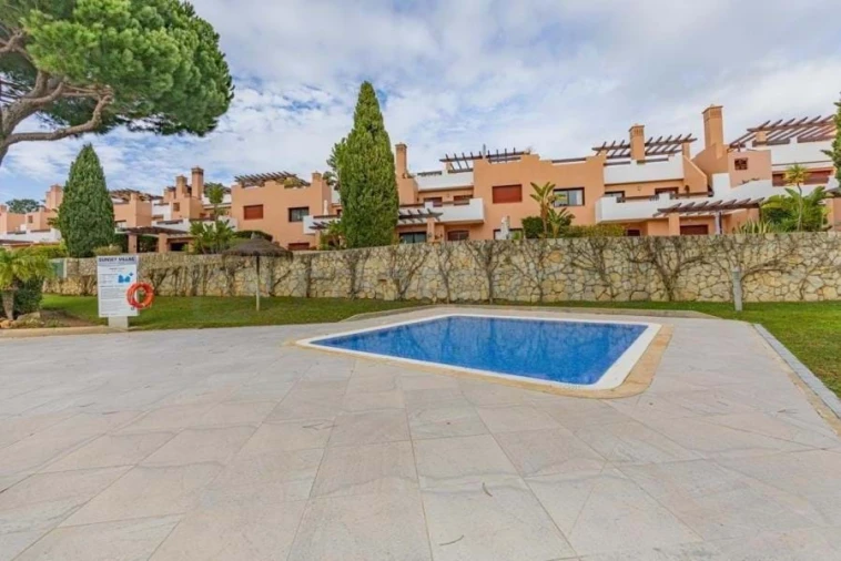 Moradia T3 para Venda em Quarteira Foto 44