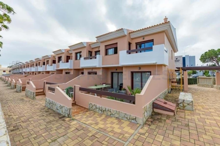 Moradia T3 para Venda em Quarteira Foto 34