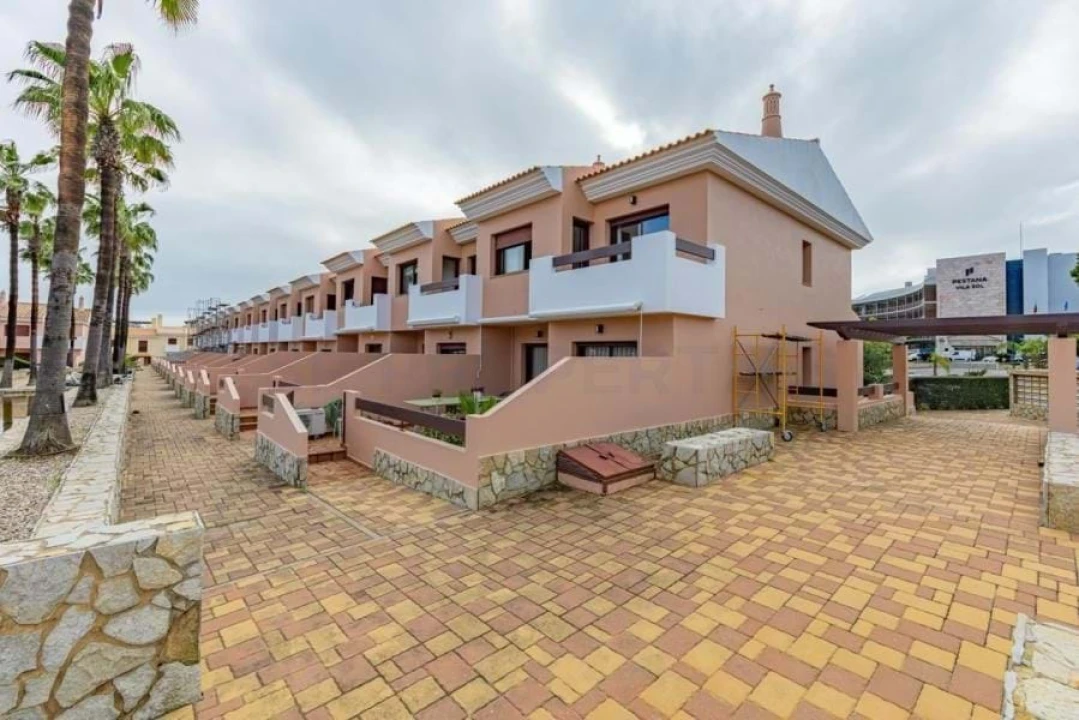 Moradia T3 para Venda em Quarteira Foto 30