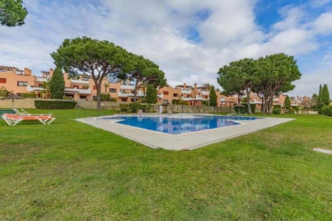 Moradia T3 para Venda em Quarteira Foto 32