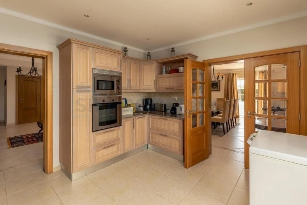 Moradia T4 para Venda em Almancil Foto 7