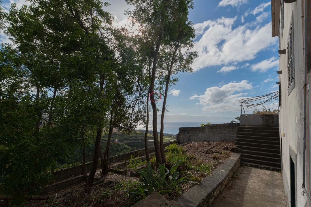 Moradia T10 para Venda em Canhas Foto 27