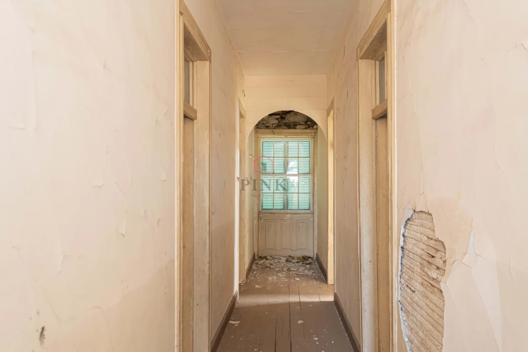 Moradia T10 para Venda em Canhas Foto 8