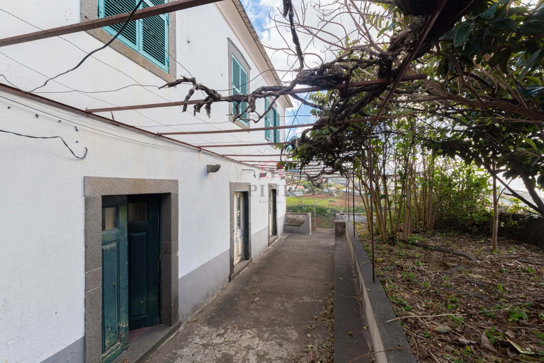 Moradia T10 para Venda em Canhas Foto 15