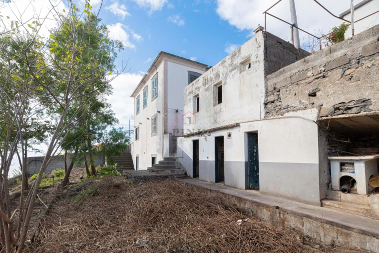 Moradia T10 para Venda em Canhas Foto 26