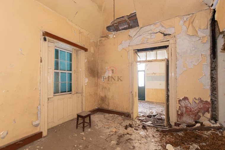 Moradia T10 para Venda em Canhas Foto 9