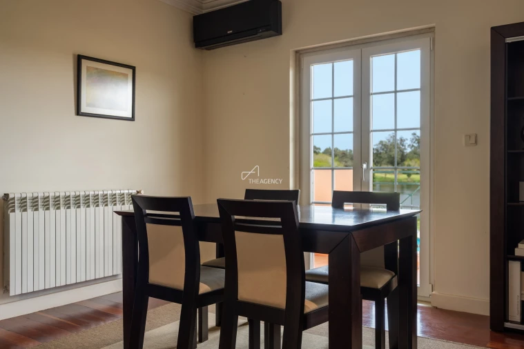 Apartamento T2 para Venda em Agualva e Mira-Sintra Foto 4