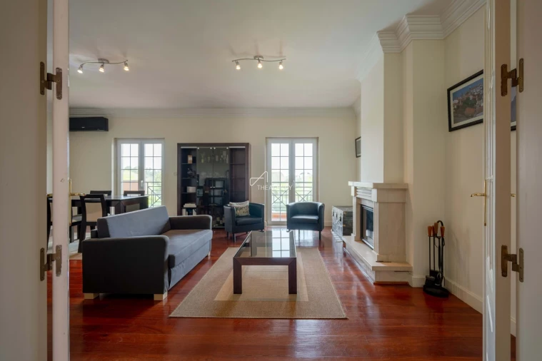 Apartamento T2 para Venda em Agualva e Mira-Sintra Foto 7