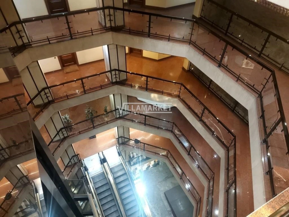 Negócio para Venda em Santa Maria Maior Foto 8