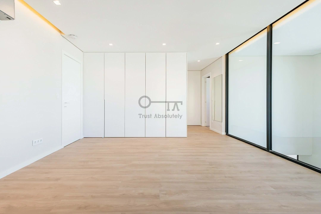 Moradia T4 para Venda em Alcabideche Foto 12