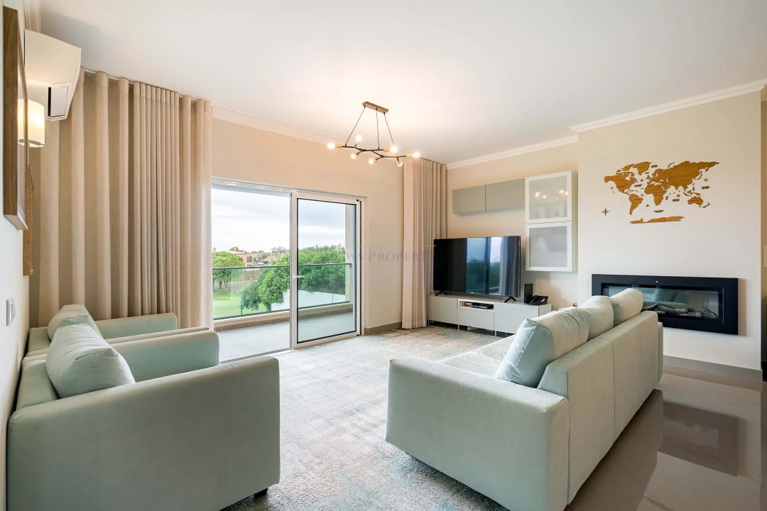 Moradia T5 para Venda em Lagos (São Sebastião e Santa Maria) Foto 8