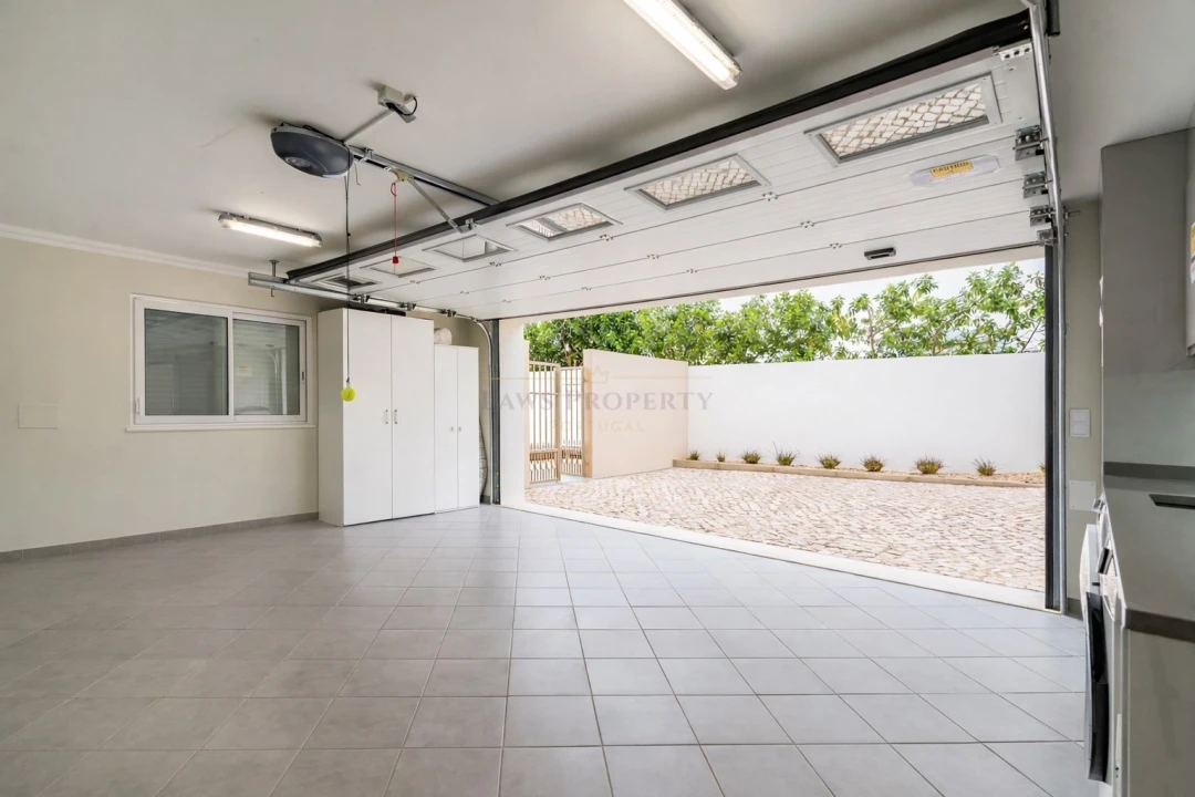 Moradia T5 para Venda em Lagos (São Sebastião e Santa Maria) Foto 21