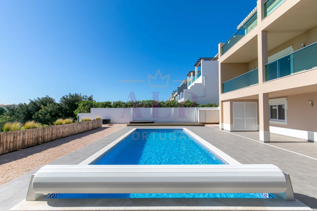 Moradia T5 para Venda em Lagos (São Sebastião e Santa Maria) Foto 30