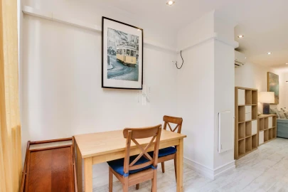 Apartamento T1 para Arrendamento em Arroios