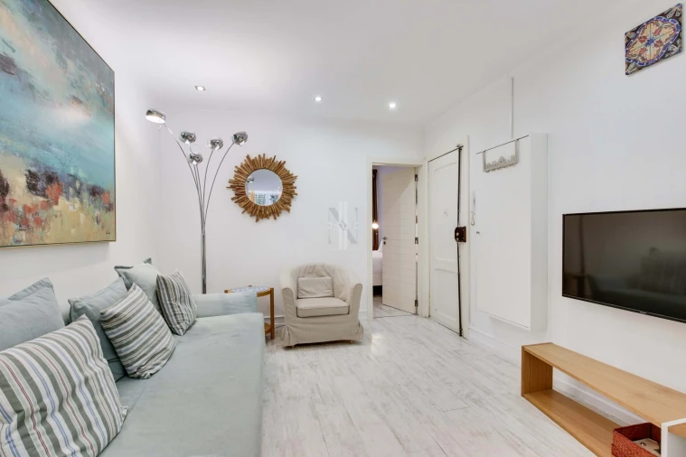 Apartamento T1 para Arrendamento em Arroios Foto 10