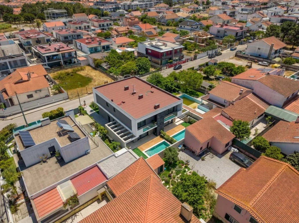 Moradia T4 para Venda em Fernao Ferro Foto 2