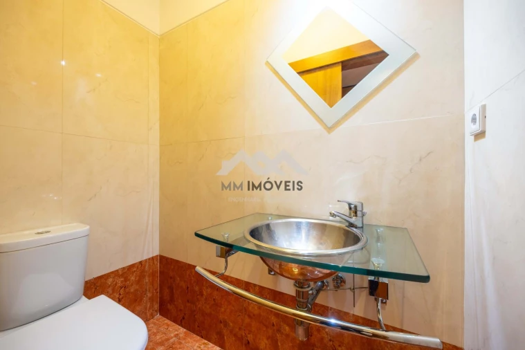 Apartamento T1 para Arrendamento em Pedrouços Foto 13