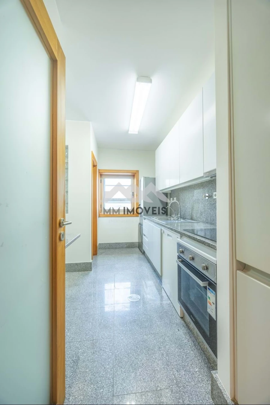 Apartamento T1 para Arrendamento em Pedrouços Foto 22