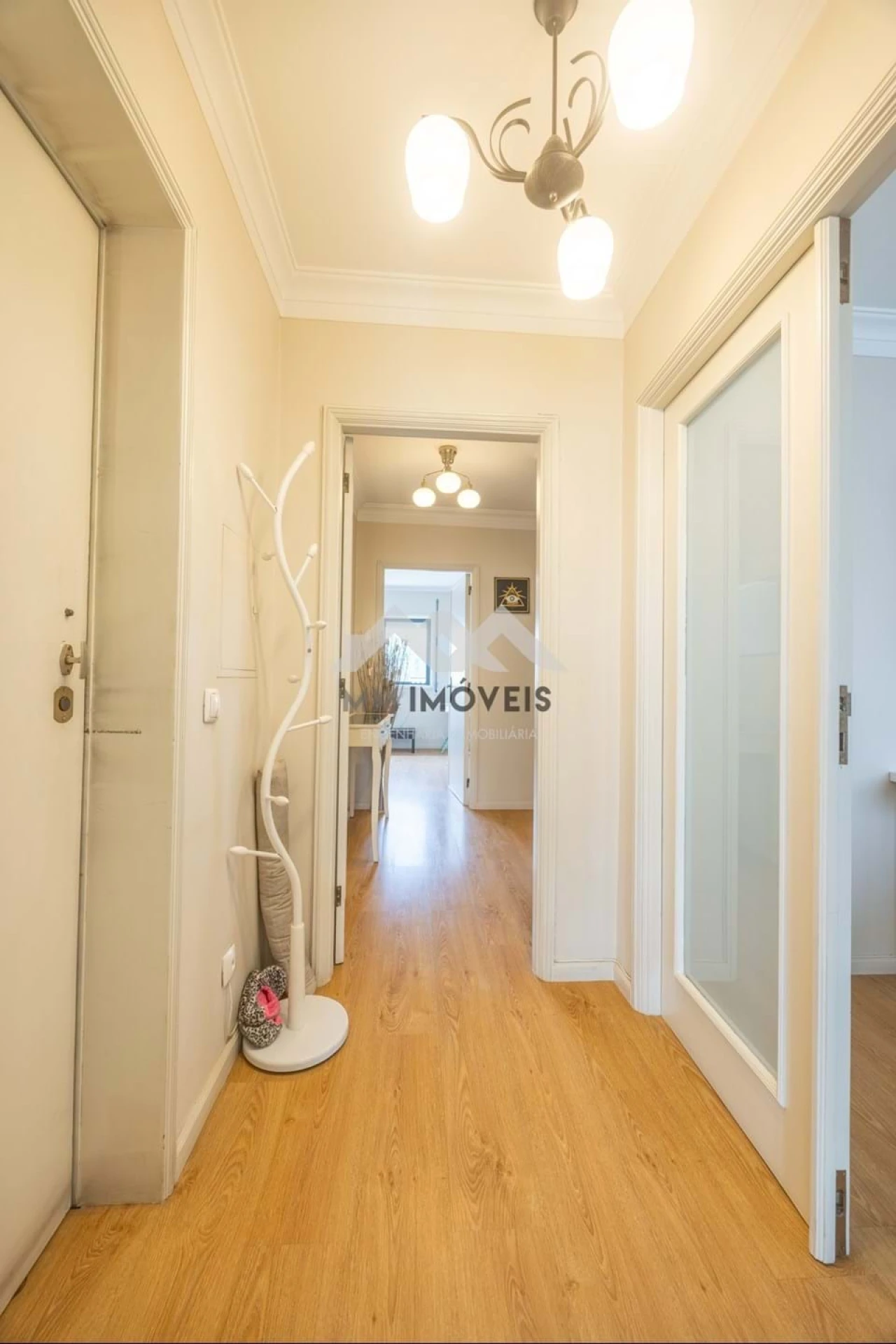 Apartamento T3 para Arrendamento em Vilar de Andorinho Foto 12