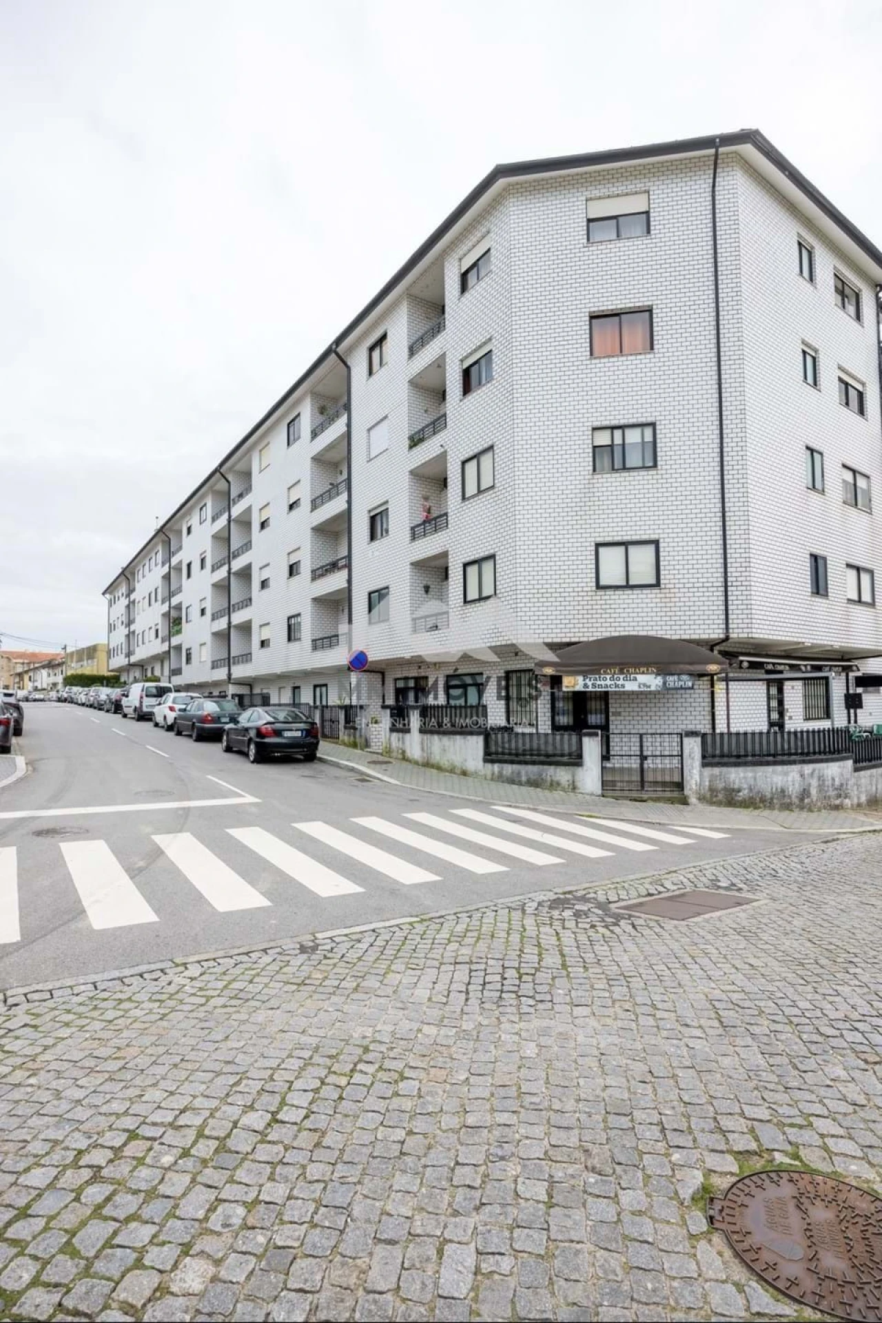 Apartamento T3 para Arrendamento em Vilar de Andorinho Foto 34