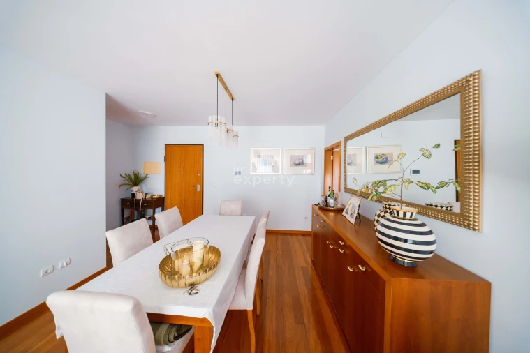 Apartamento T1 para Venda em São Martinho Foto 3