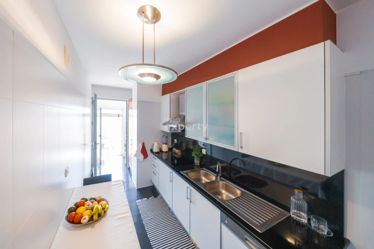 Apartamento T1 para Venda em São Martinho Foto 14