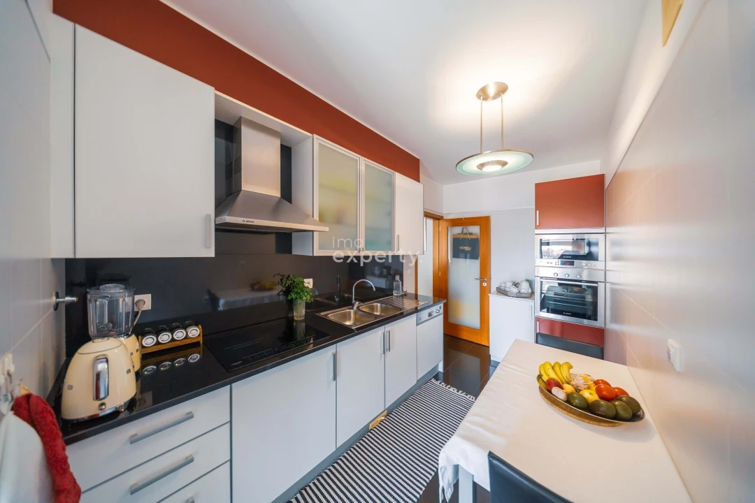 Apartamento T1 para Venda em São Martinho Foto 9