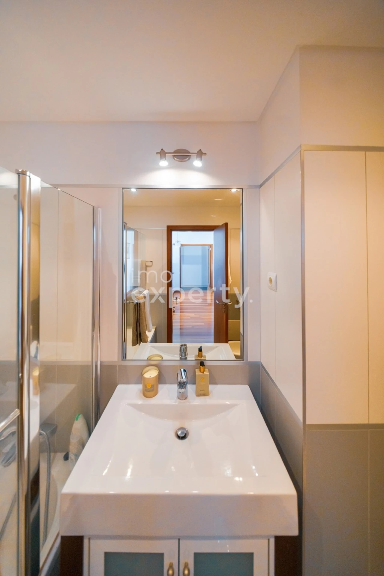 Apartamento T1 para Venda em São Martinho Foto 20