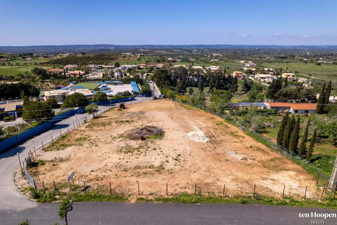 Terreno para Venda em Luz Foto 3