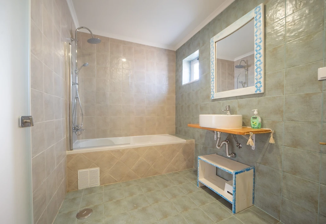 Moradia T4 para Venda em Santa Maria, São Pedro e Matacães Foto 10