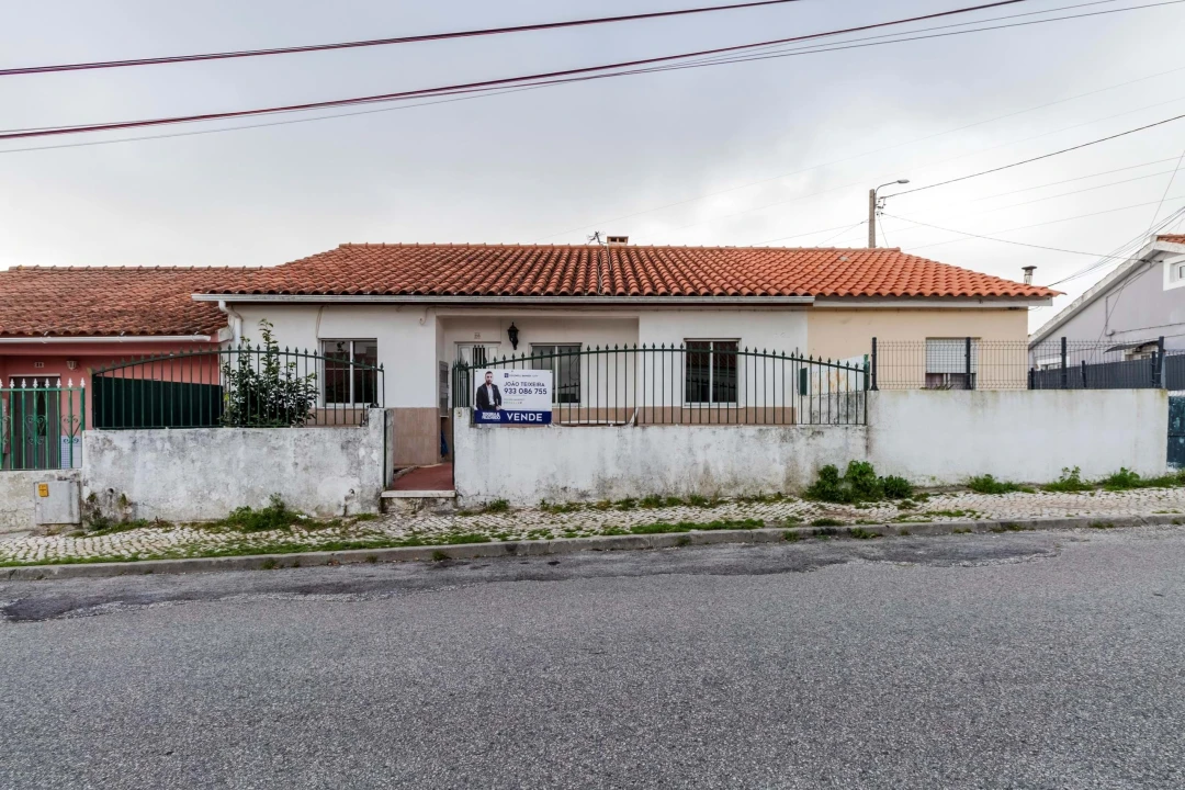 Moradia T3 para Venda em Agualva e Mira-Sintra Foto 1