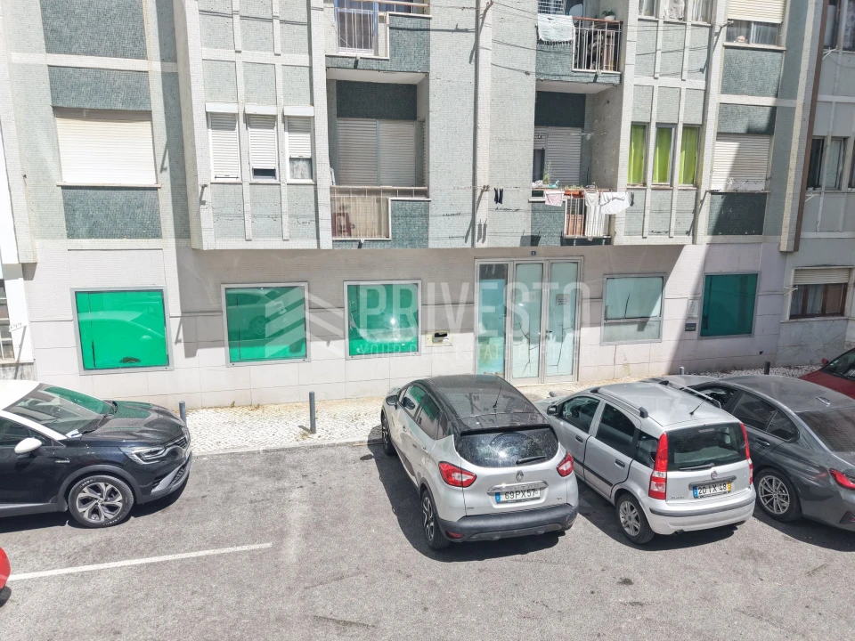 Negócio para Venda em Agualva e Mira-Sintra Foto 2