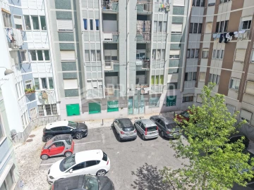 Negócio para Venda em Agualva e Mira-Sintra